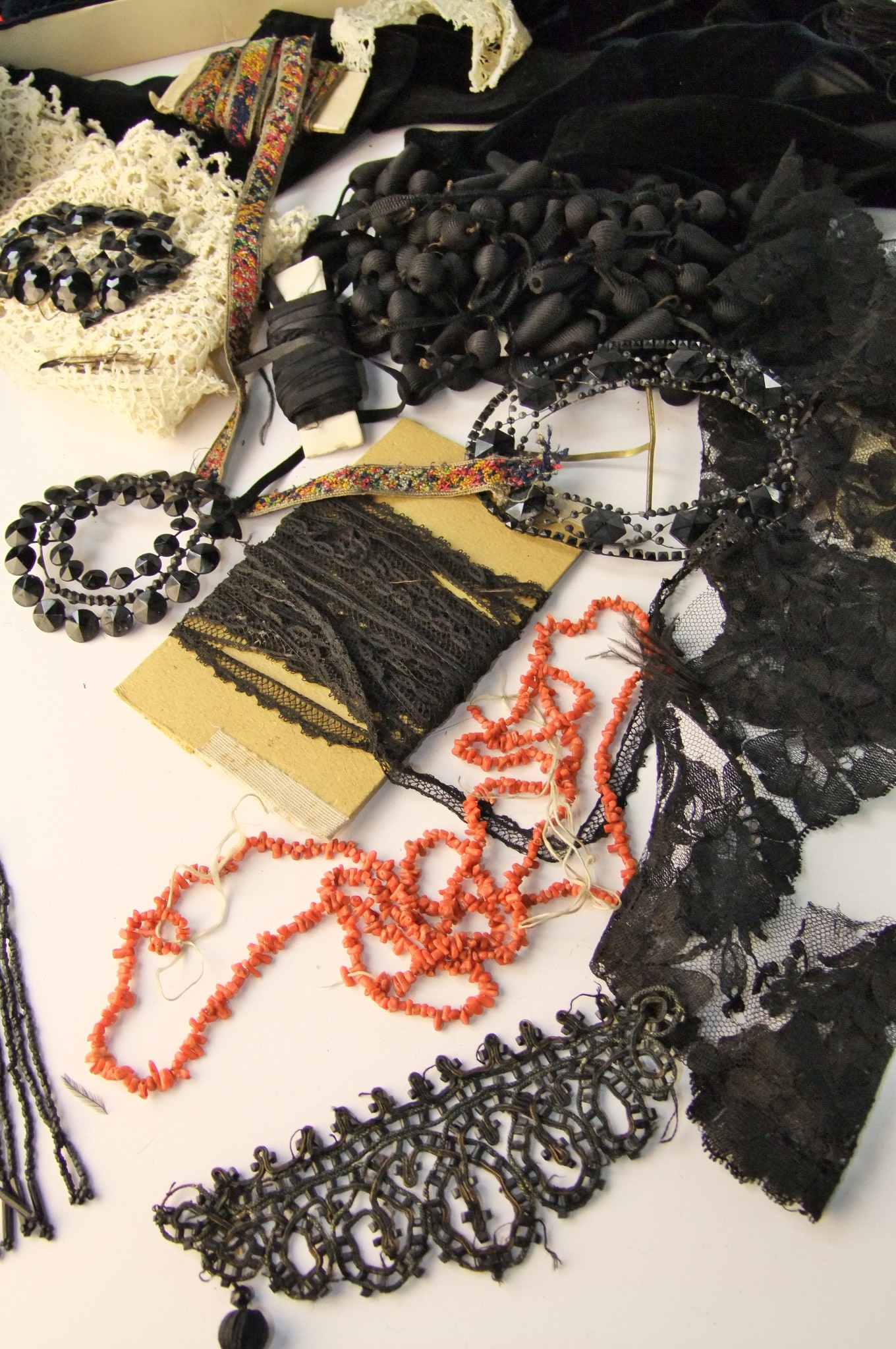 Collection of Victorian and early 20th Century hand beaded dress adornments and lace 