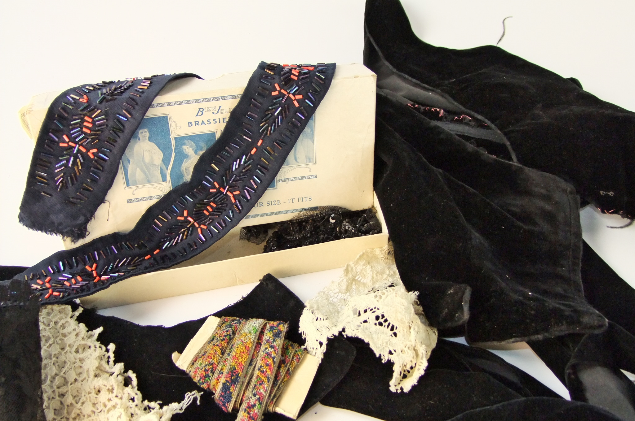 Collection of Victorian and early 20th Century hand beaded dress adornments and lace 