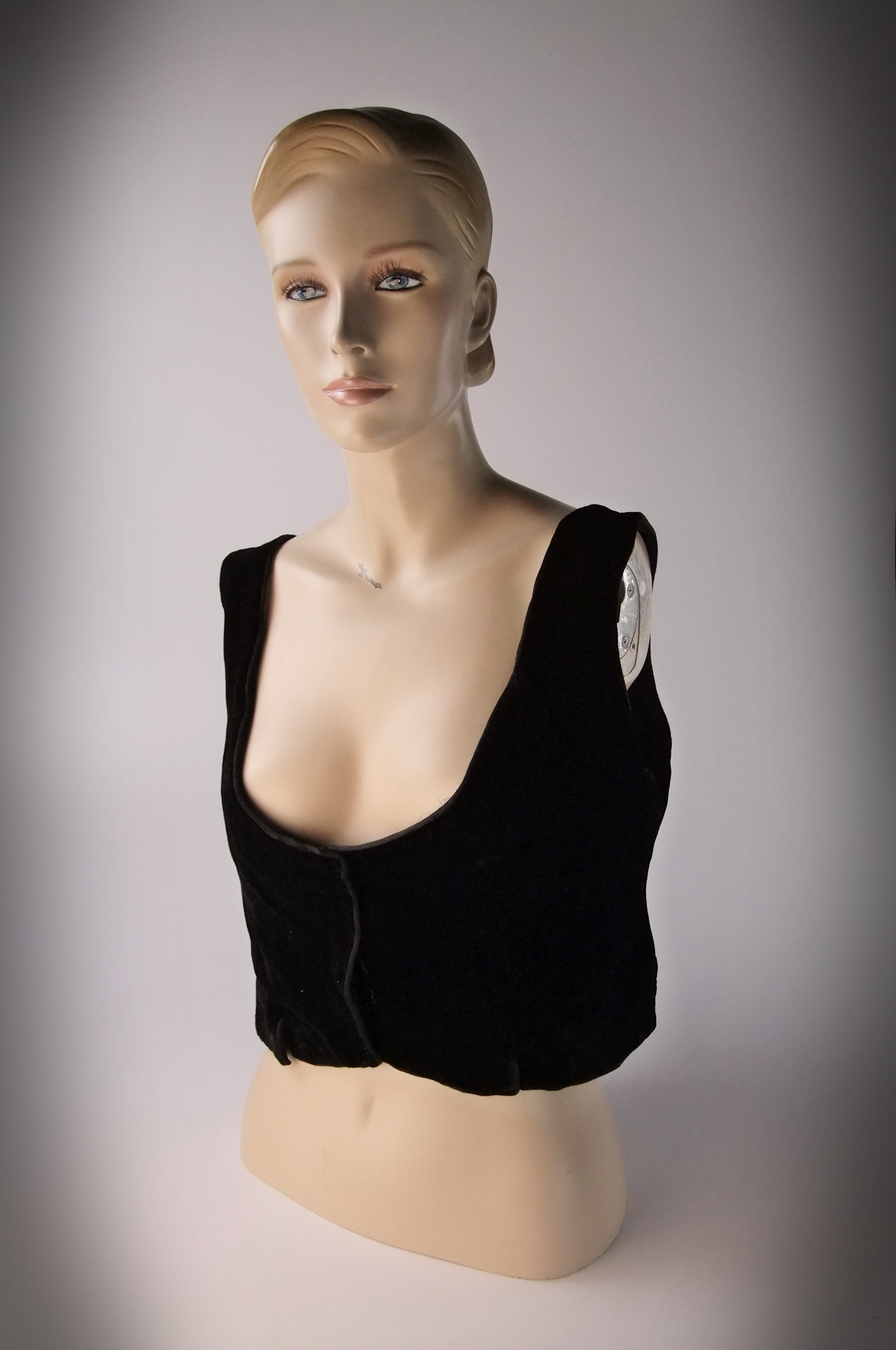 Collection of Victorian and early 20th Century hand beaded dress adornments and lace 