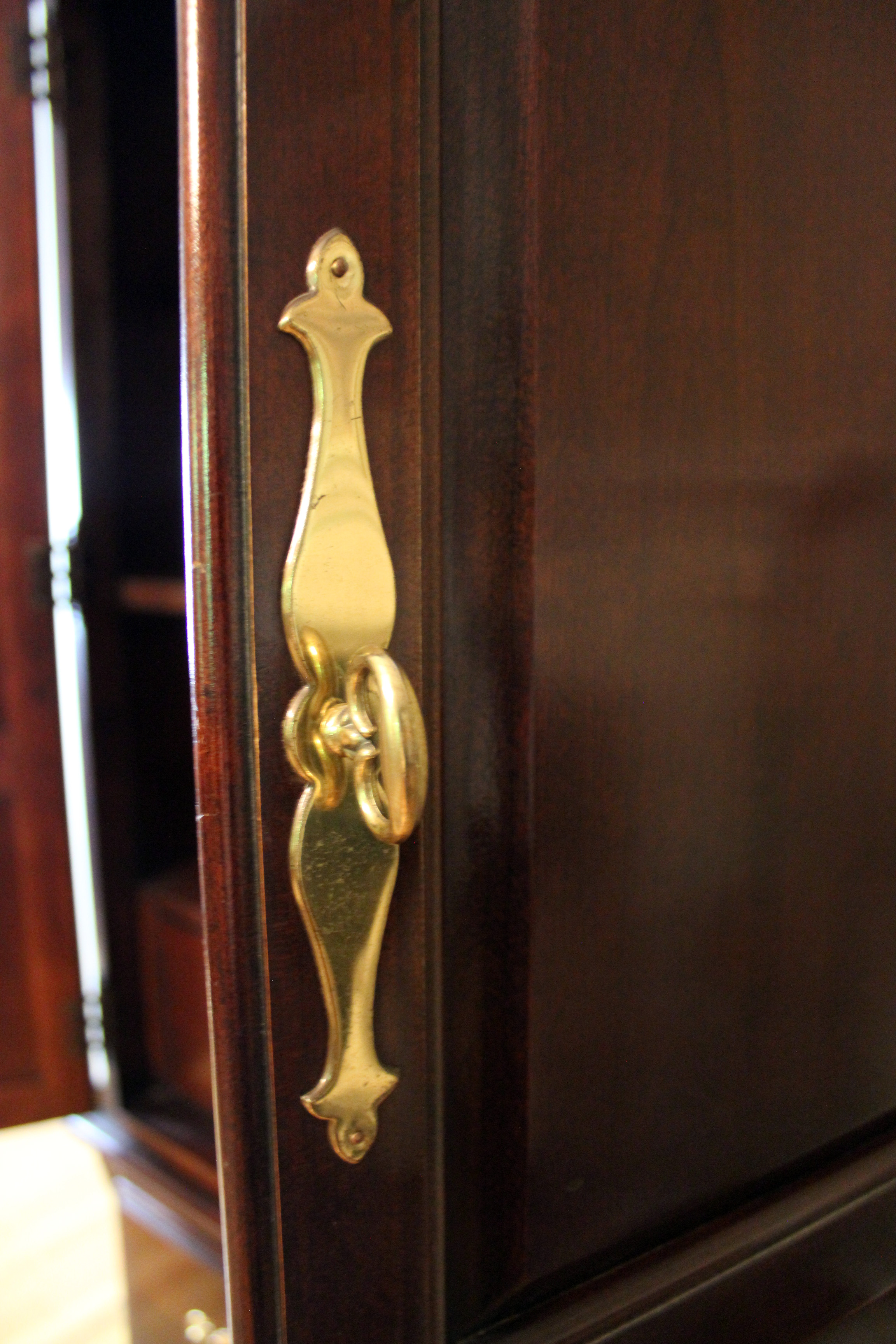 Thomasville Mahogany Entertainment Armoire