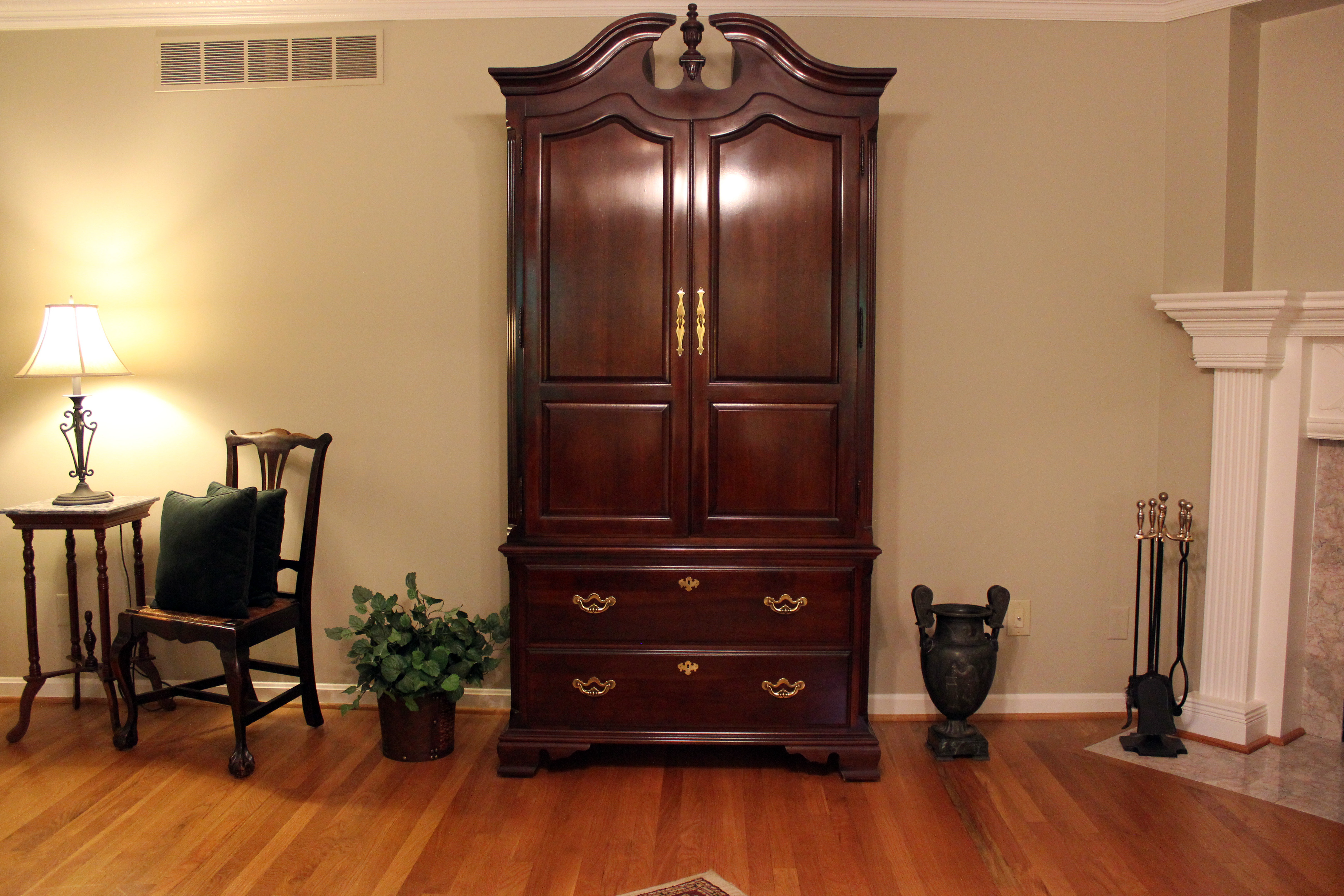 Thomasville Mahogany Entertainment Armoire
