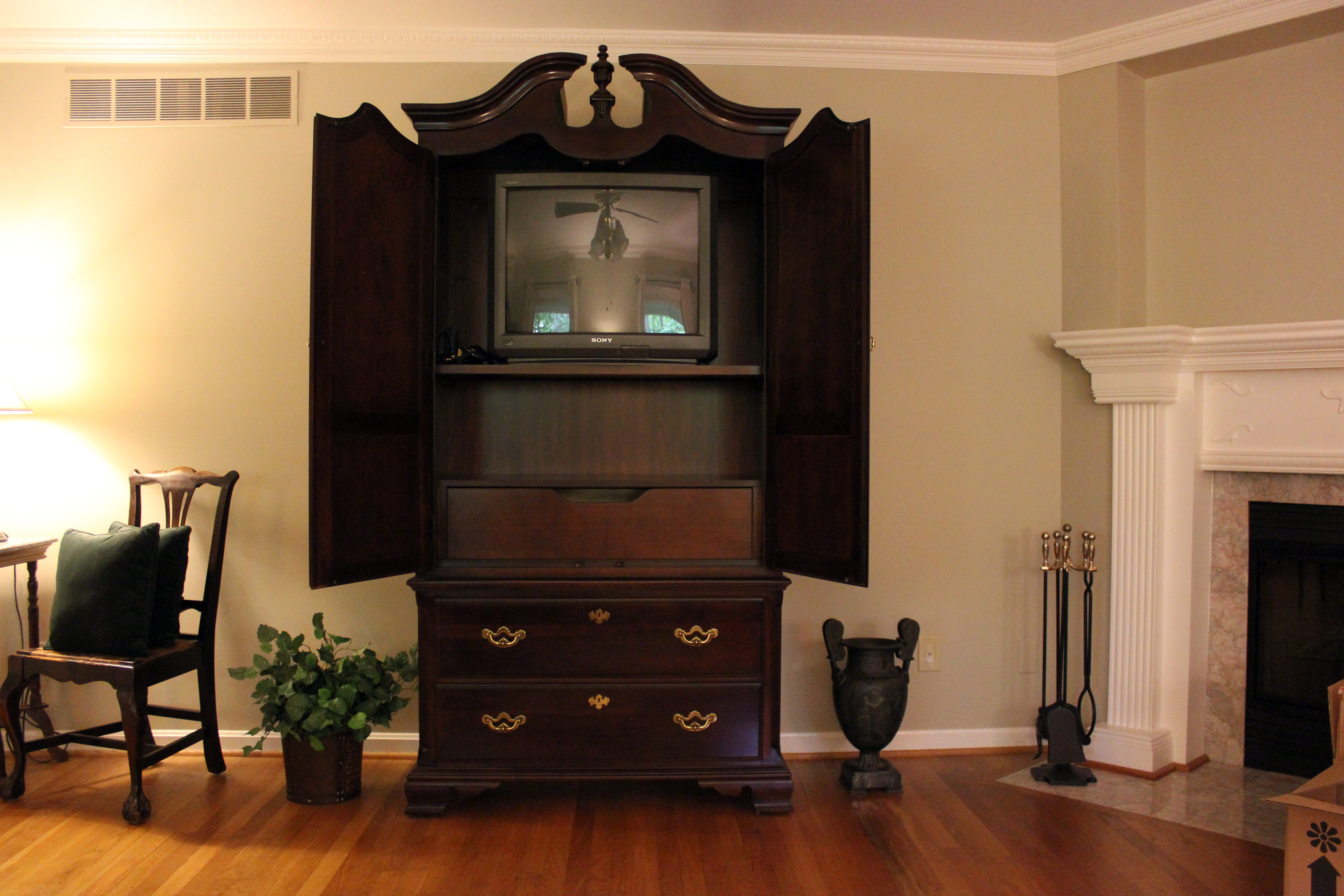 Thomasville Mahogany Entertainment Armoire