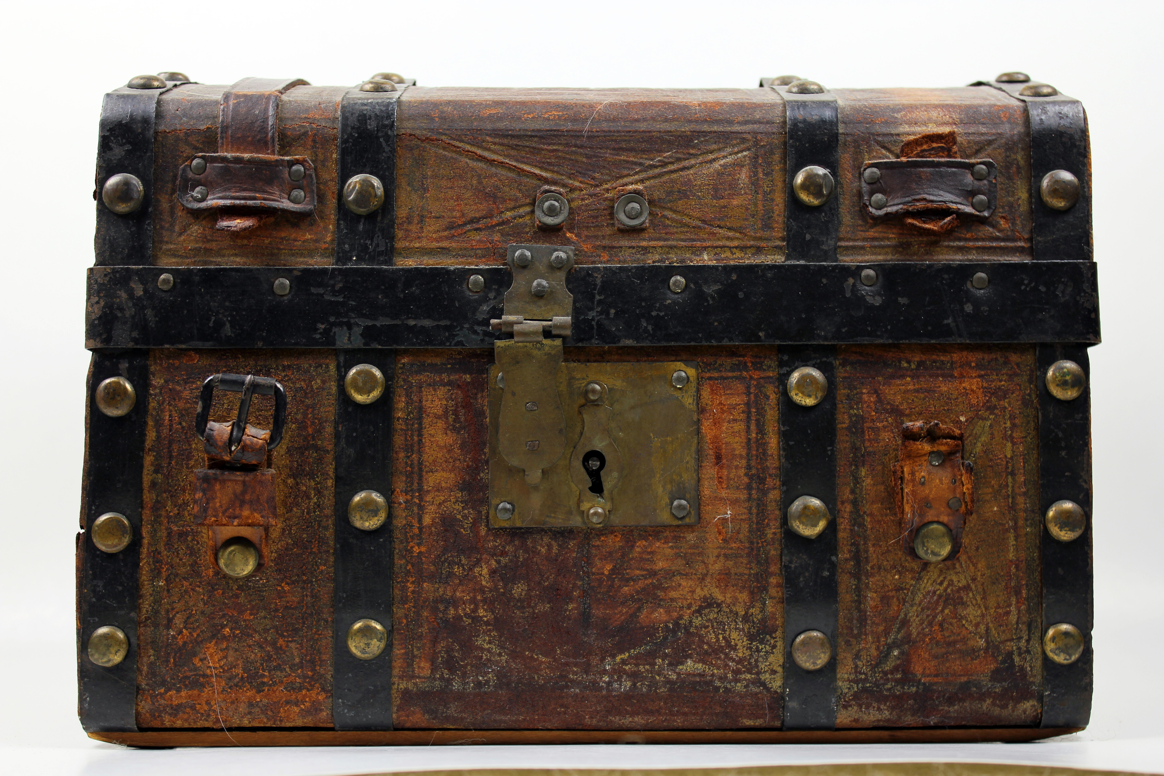 Small Antique Trunk 