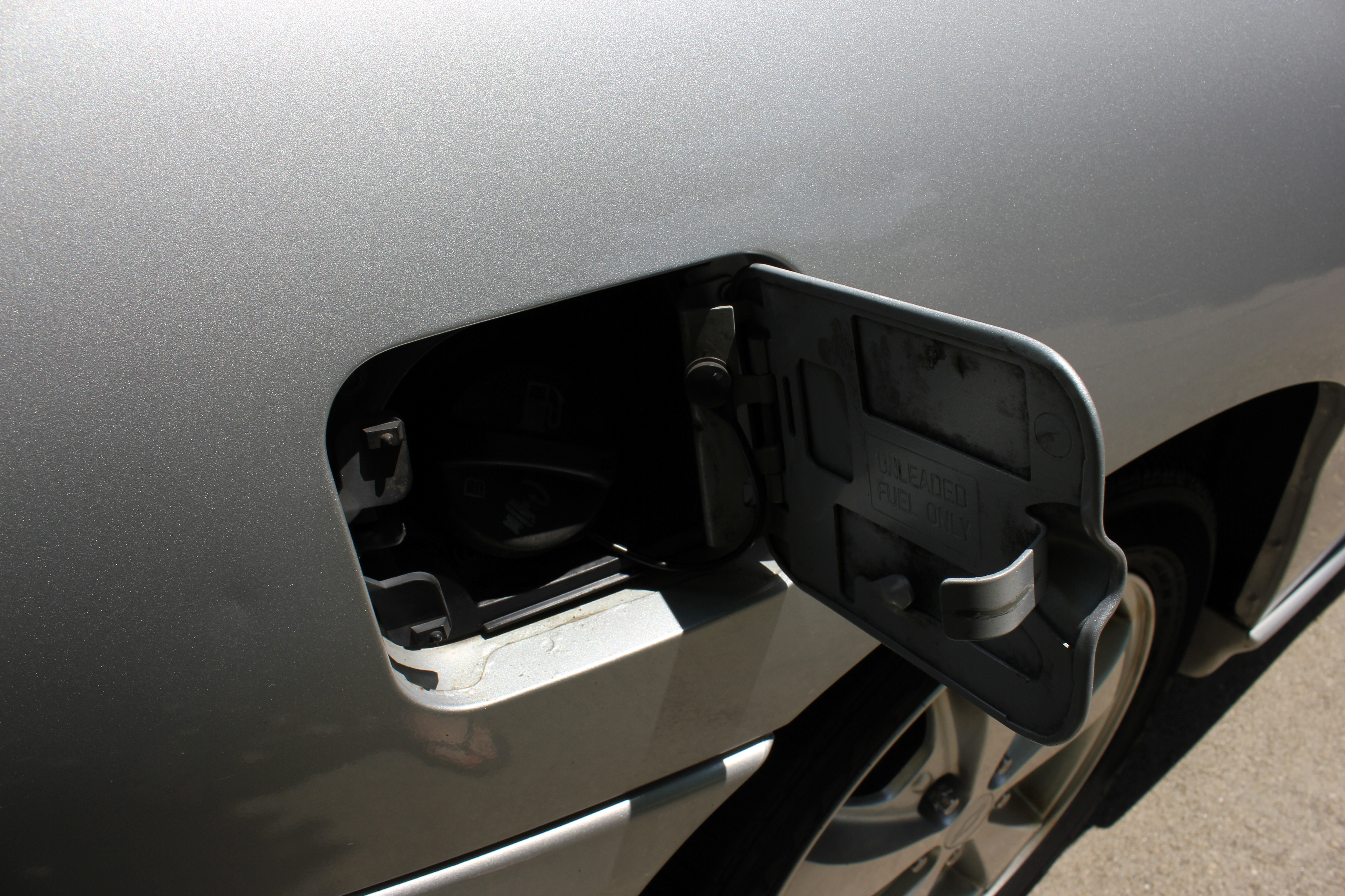 Silver 2001 Chevrolet Cavalier Z24 