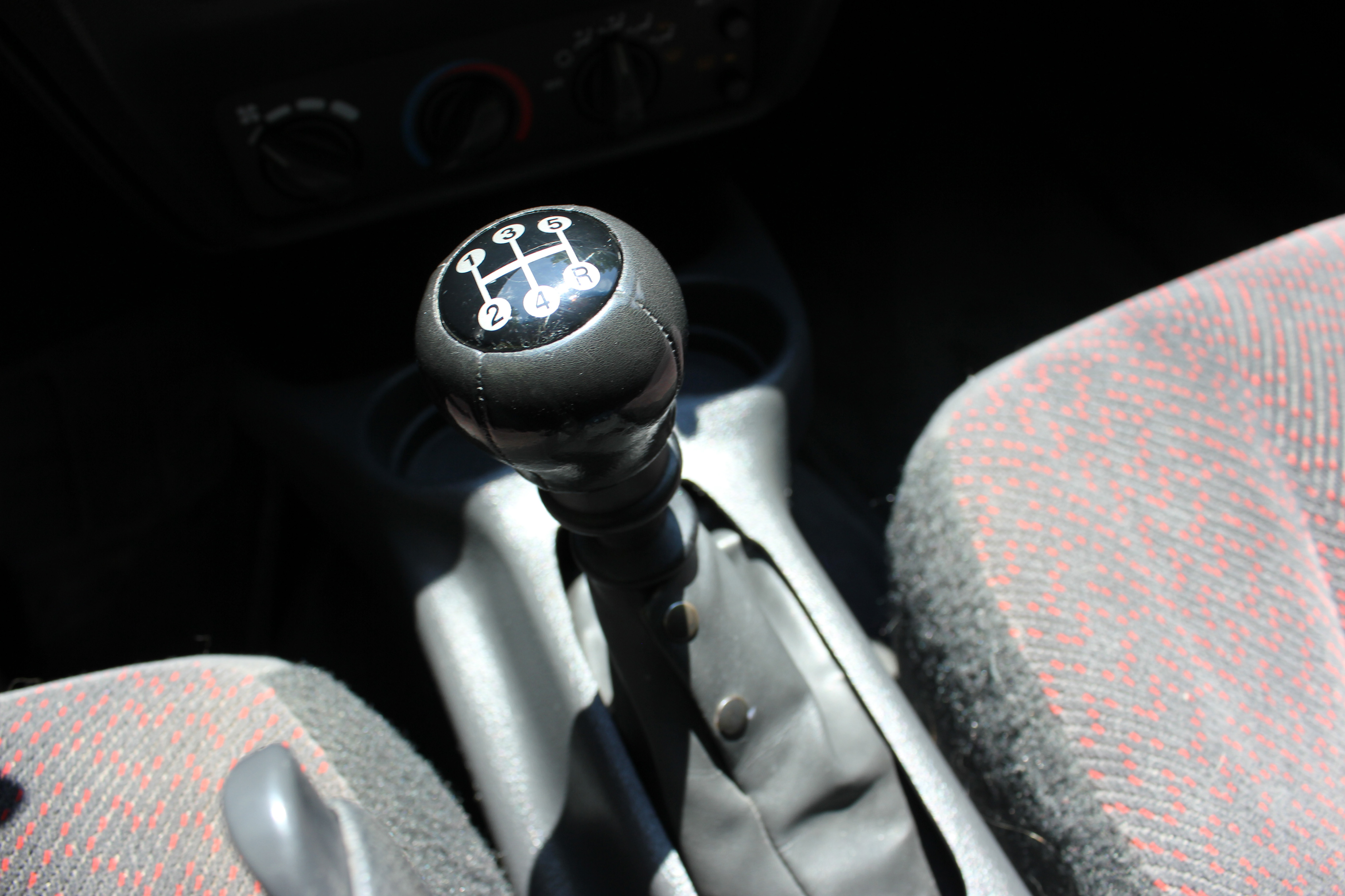 Silver 2001 Chevrolet Cavalier Z24 