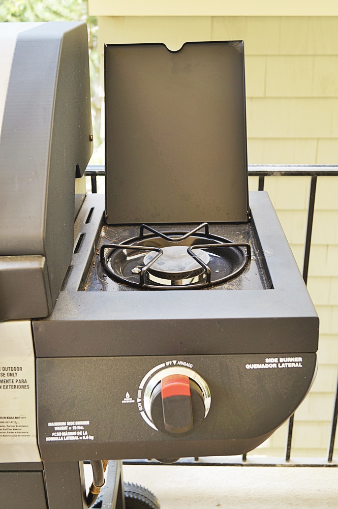 Brinkmann 4 Burner Outdoor Gas Grill with Cover