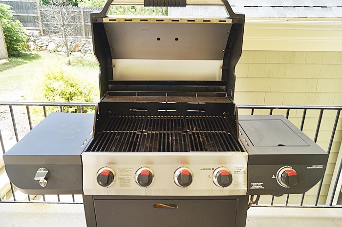 Brinkmann 4 Burner Outdoor Gas Grill with Cover