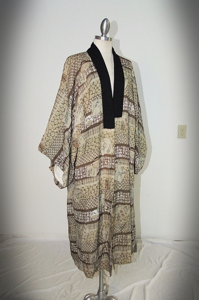 Vintage Japanese Kimono 