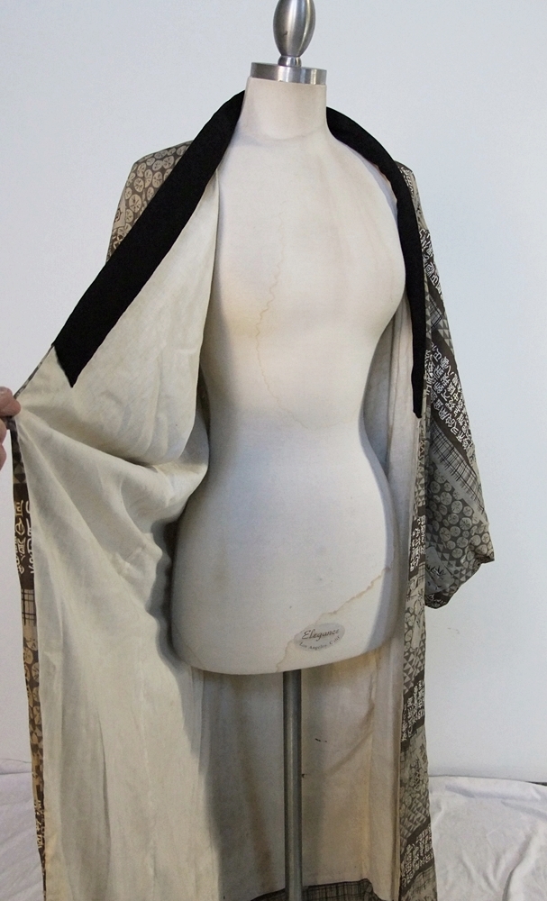 Vintage Japanese Kimono 