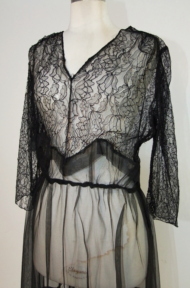 4 piece group of vintage clothing