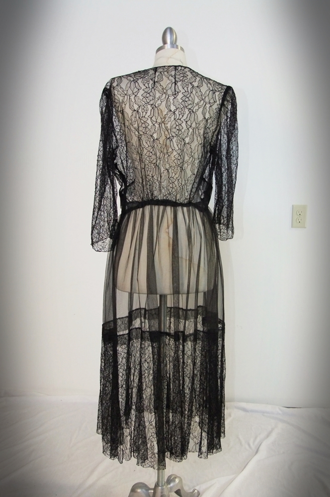 4 piece group of vintage clothing