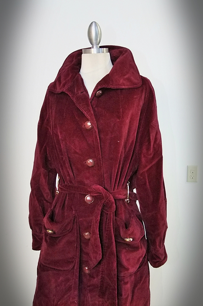 1970's Vintage Henry Harris burgundy overcoat with leopard print lining