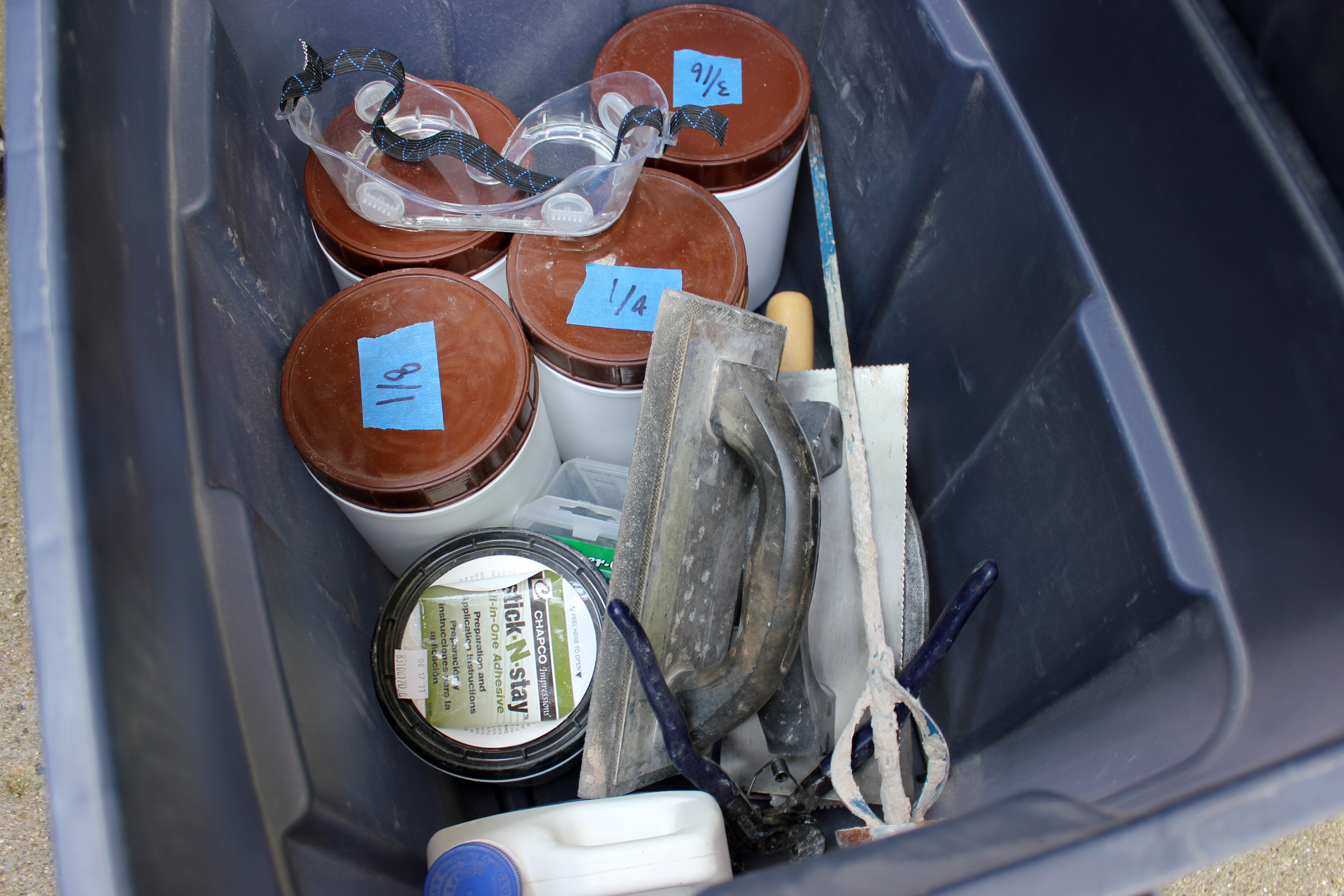 Husky Tile Stone Wet Laser Saw with Stand and Extras