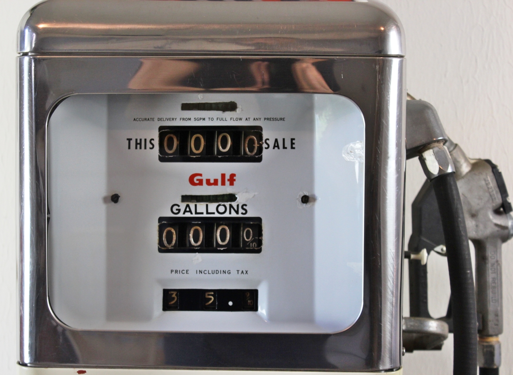 1964 Gulf Gasoline Pump