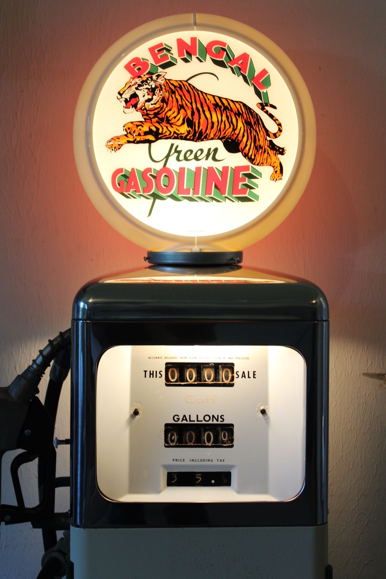 1964 Gulf Gasoline Pump