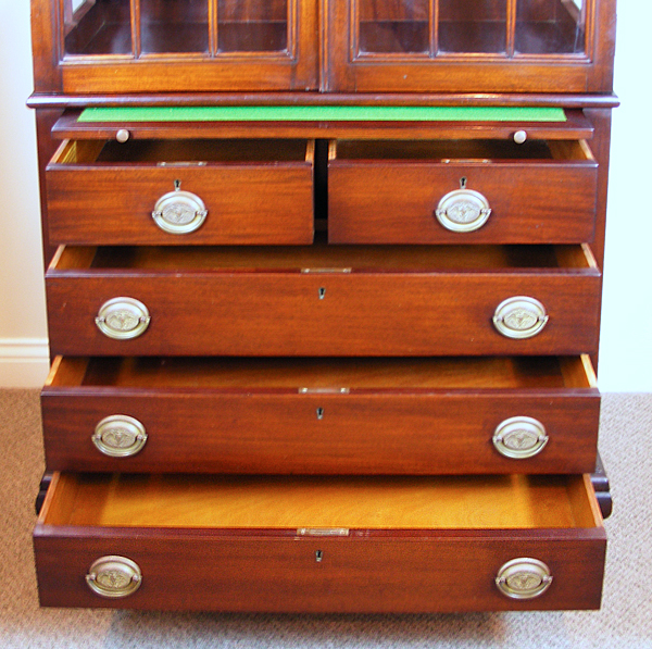 Charak Furniture Co. 1930 Colonial Revival Wood China Cabinet 