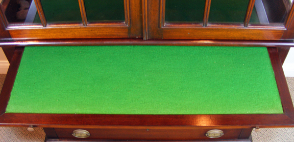 Charak Furniture Co. 1930 Colonial Revival Wood China Cabinet 