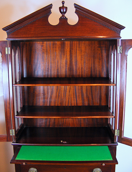 Charak Furniture Co. 1930 Colonial Revival Wood China Cabinet 