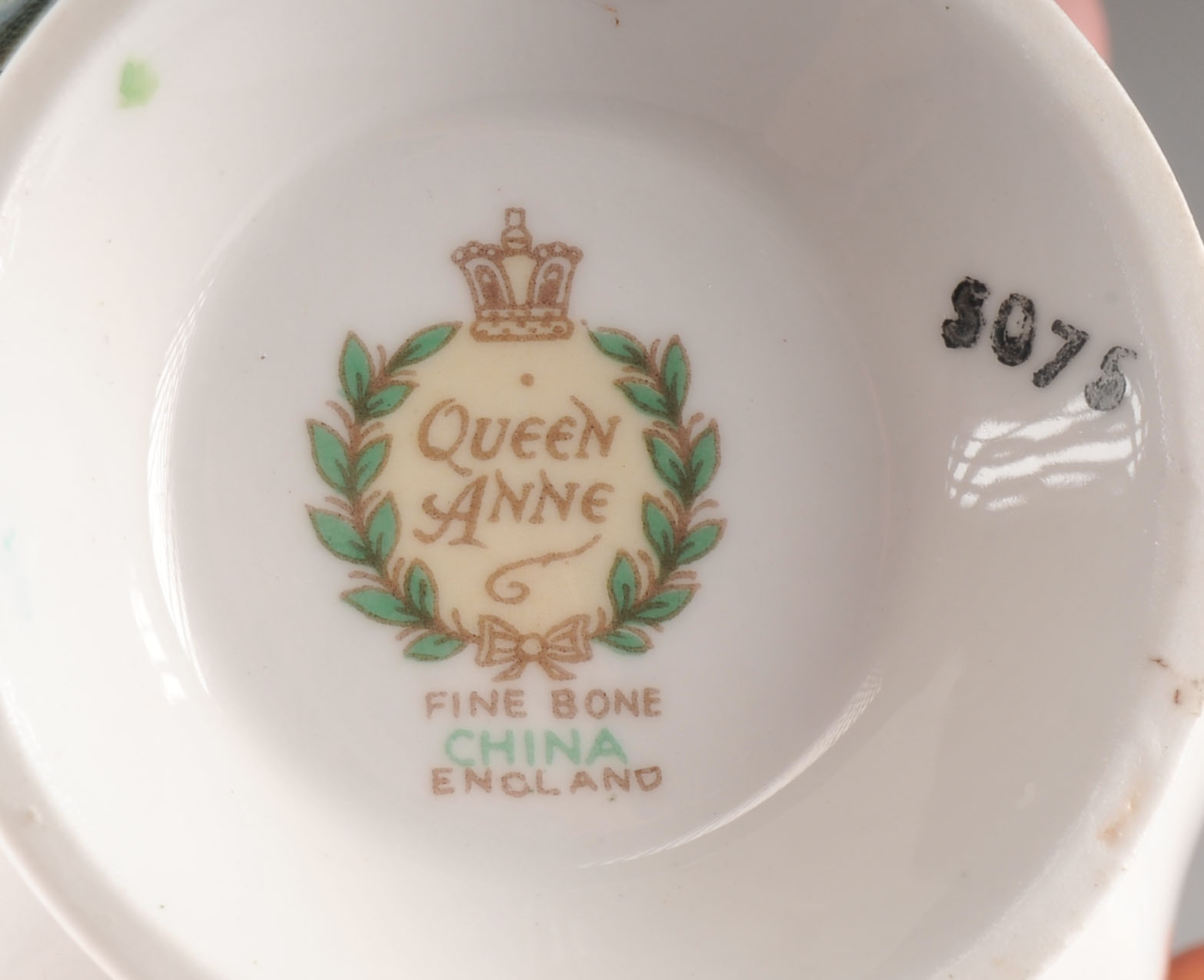 Four pretty vintage tea cup and saucers