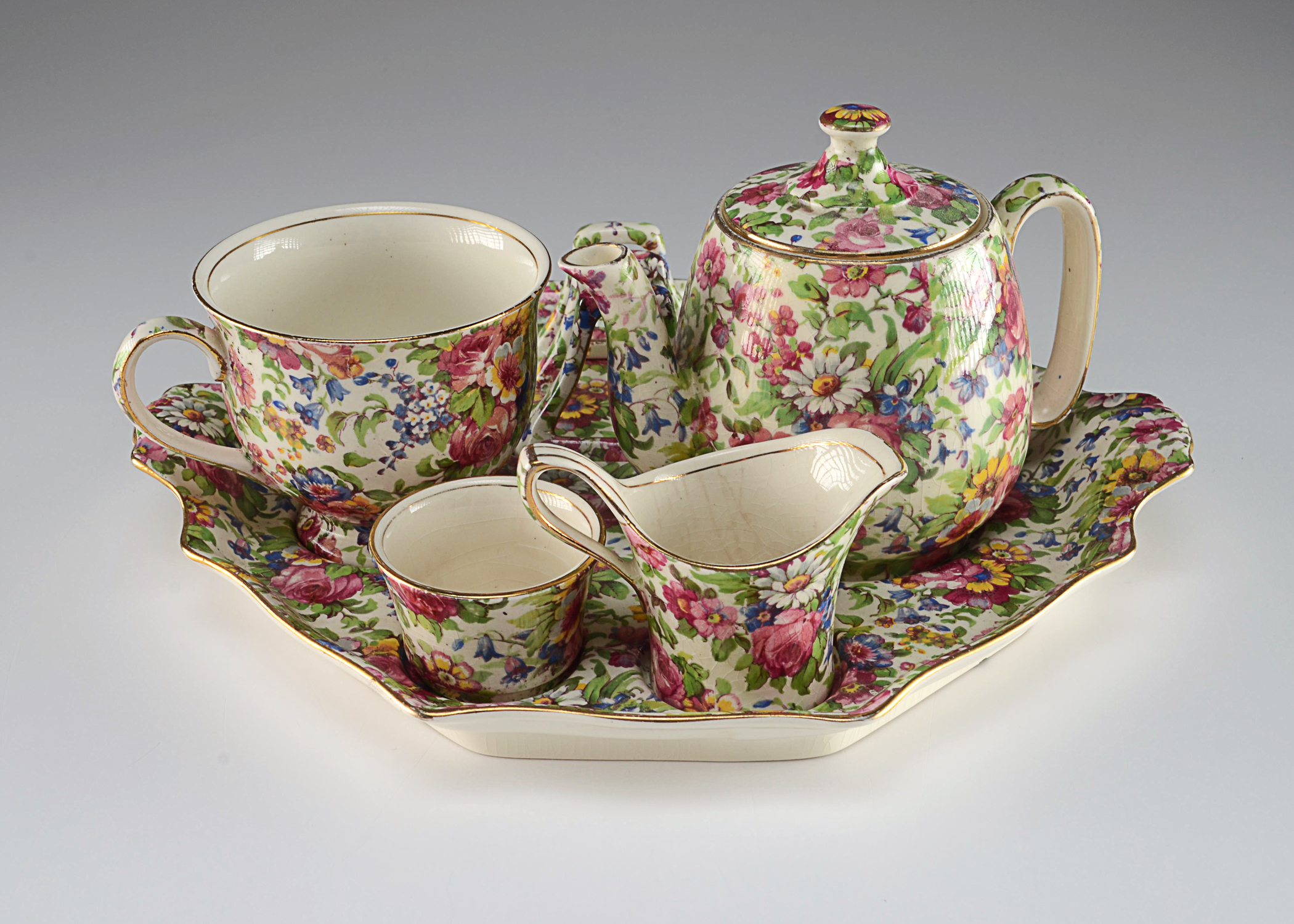 Royal Winton Grimwades Chintz Breakfast tea set