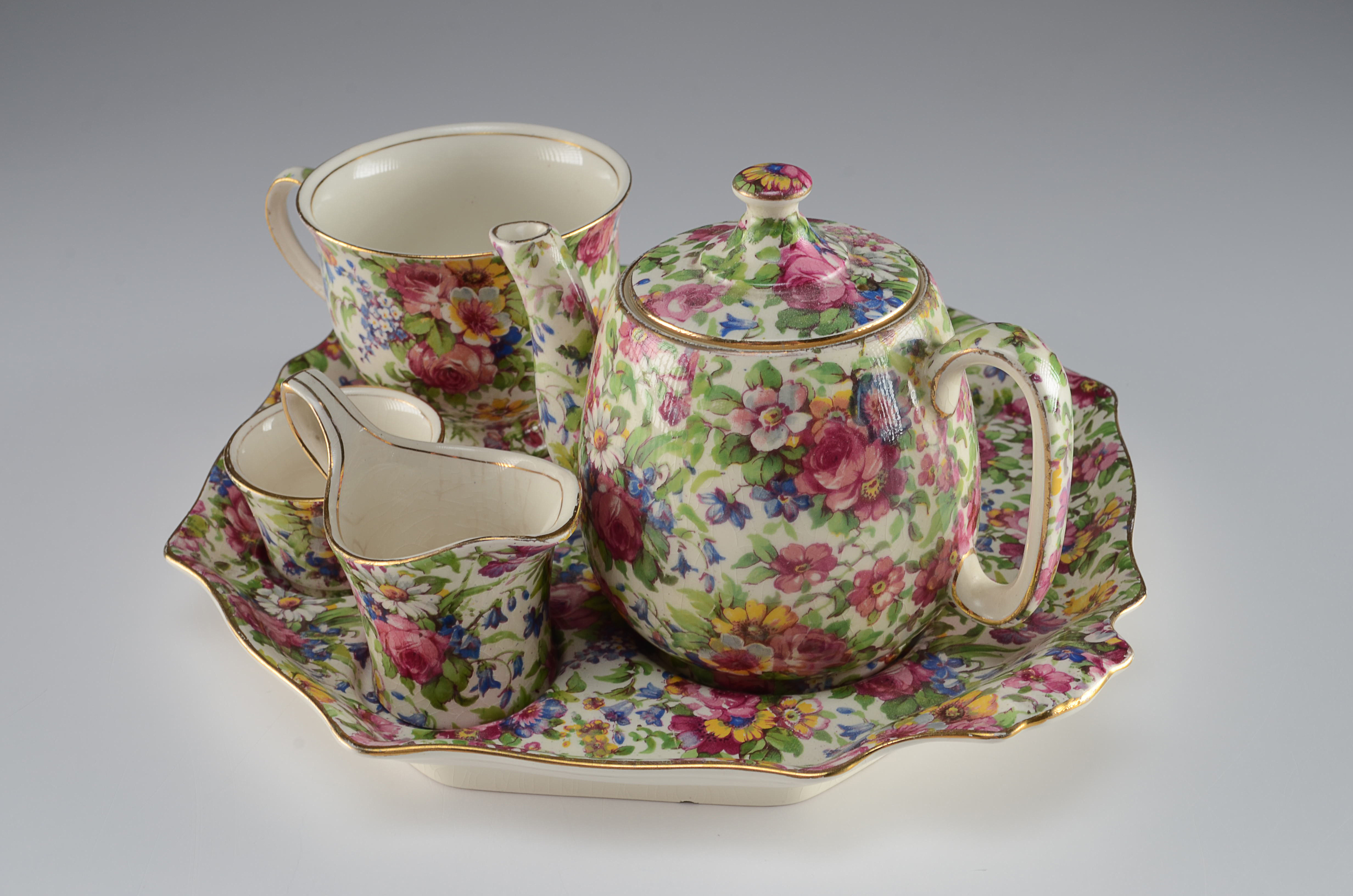 Royal Winton Grimwades Chintz Breakfast tea set