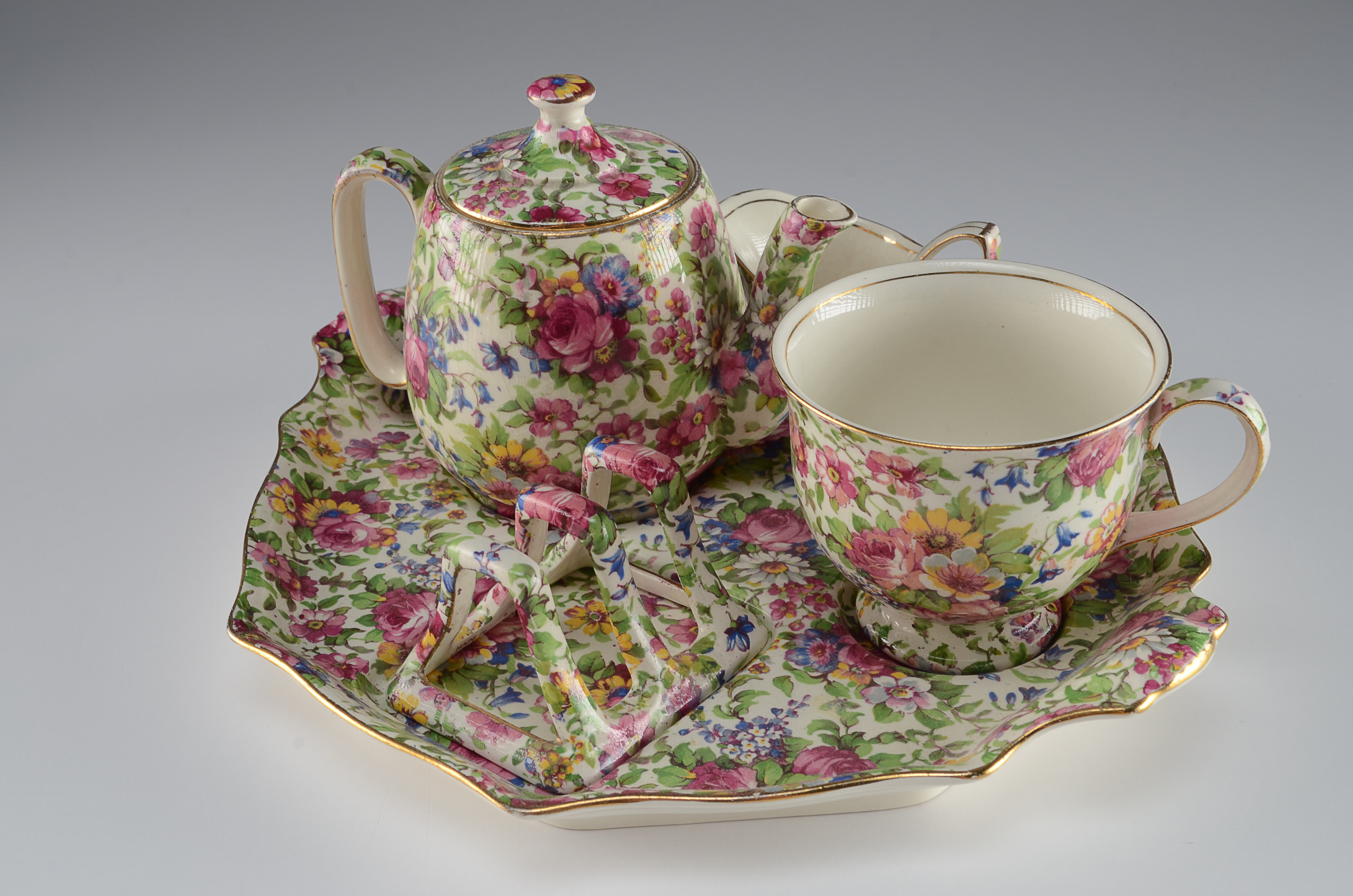 Royal Winton Grimwades Chintz Breakfast tea set