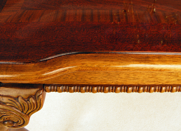 Thomasville "Mahogany Collection" Dining Room Table
