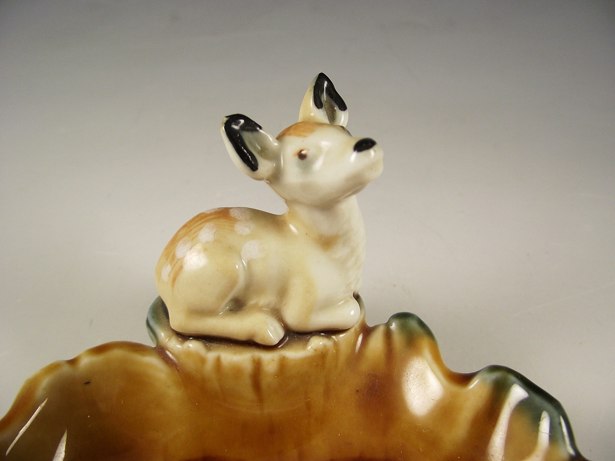 Group of Wade porcelain pin trays.