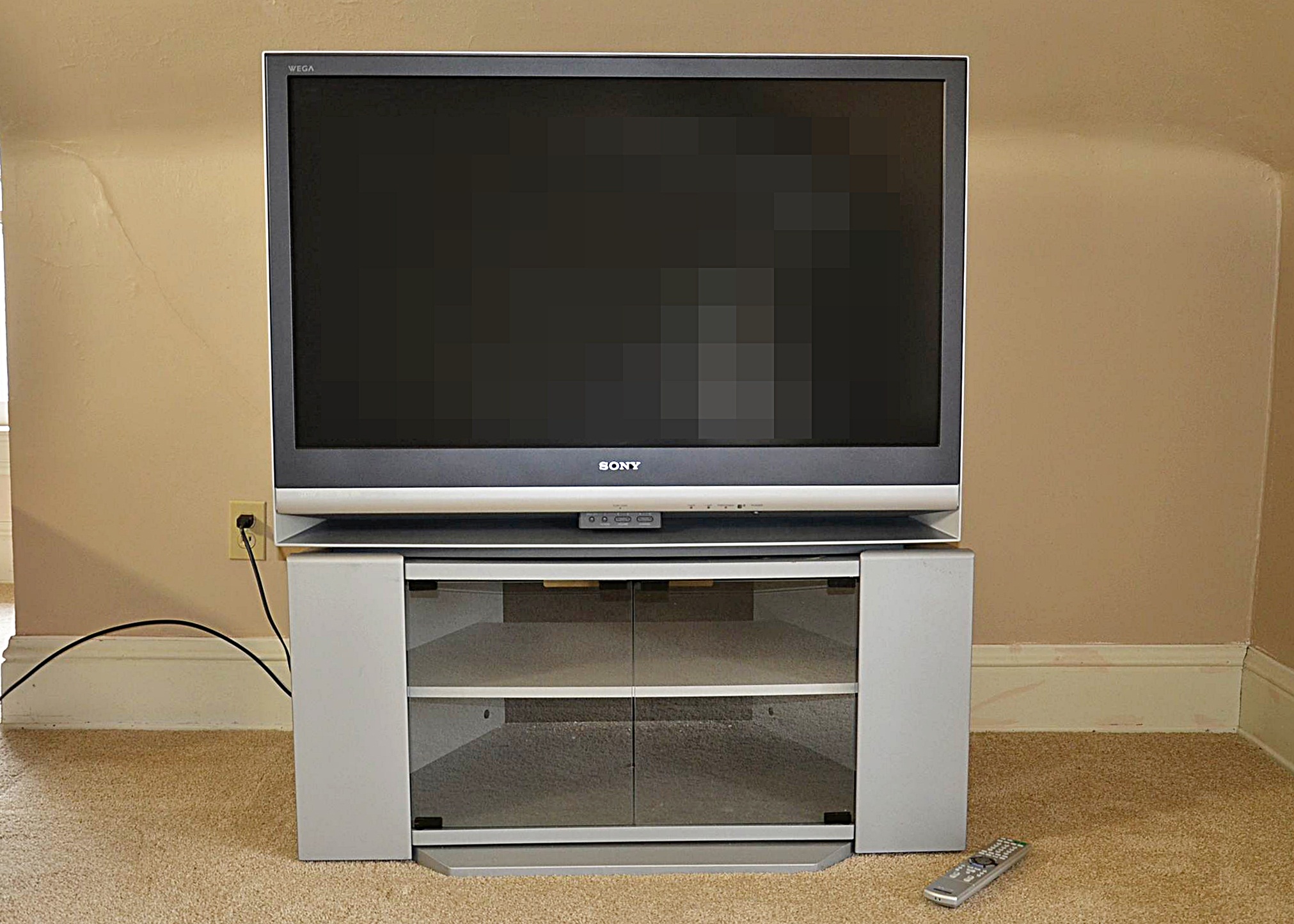 Sony 41" KDF-EA42A10 console television.