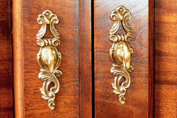 Hekman Mahogany Entertainment Armoire