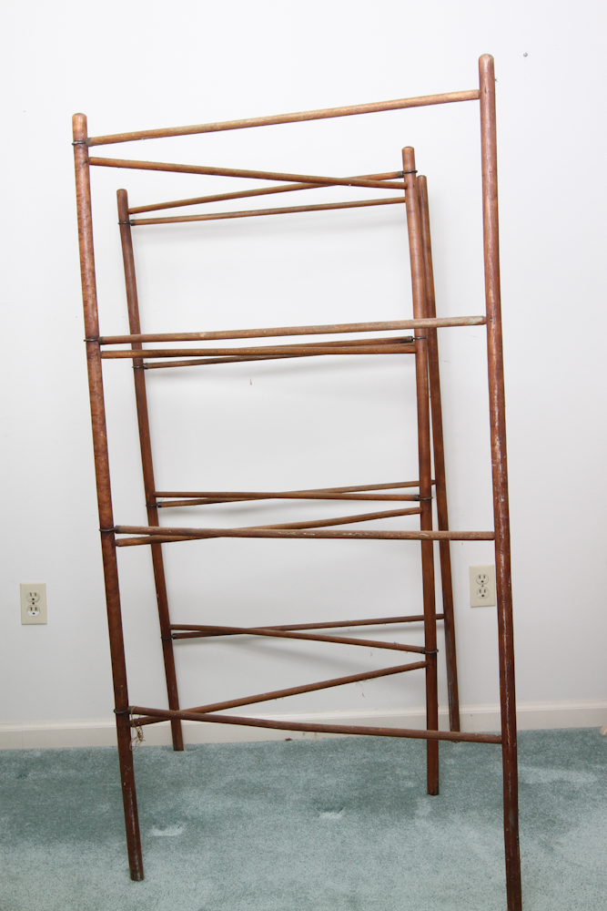 Primitive Tri-Fold Standing Quilt Rack 