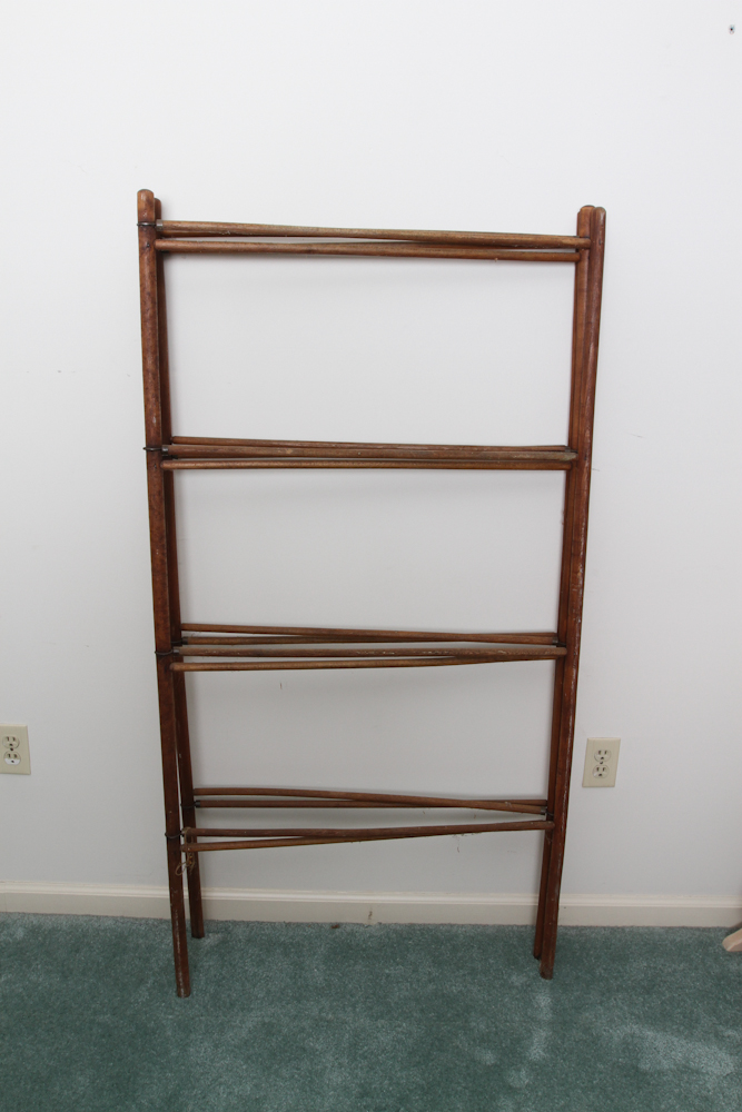 Primitive Tri-Fold Standing Quilt Rack 