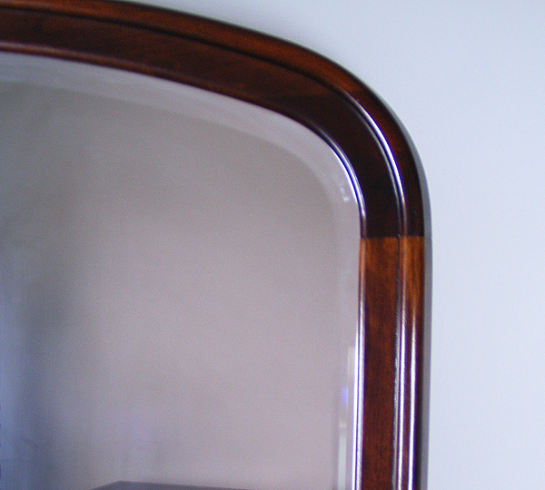 Jamestown Sterling Cherry Dresser with Mirror