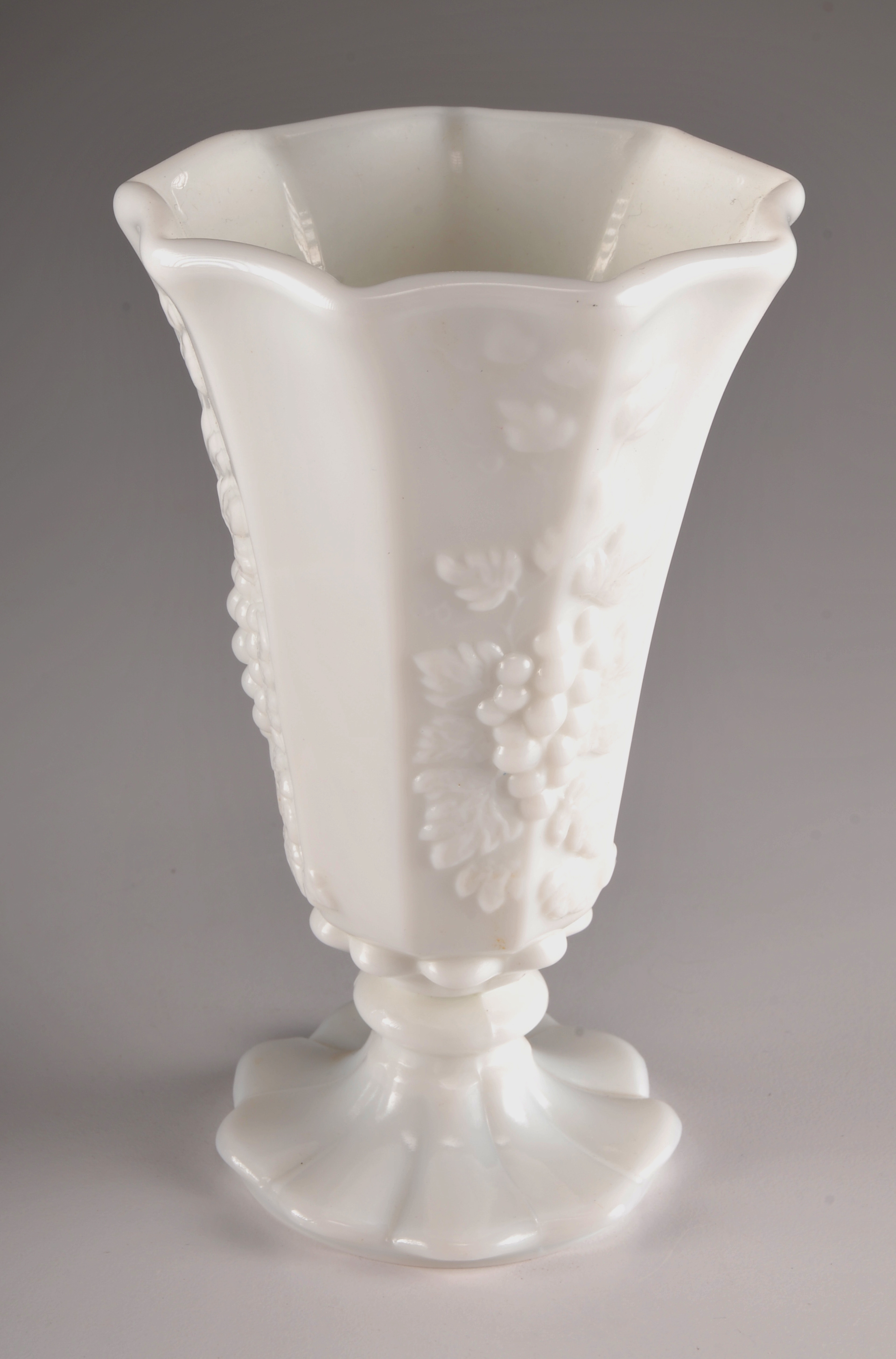 Assorted Milk Glass Pieces