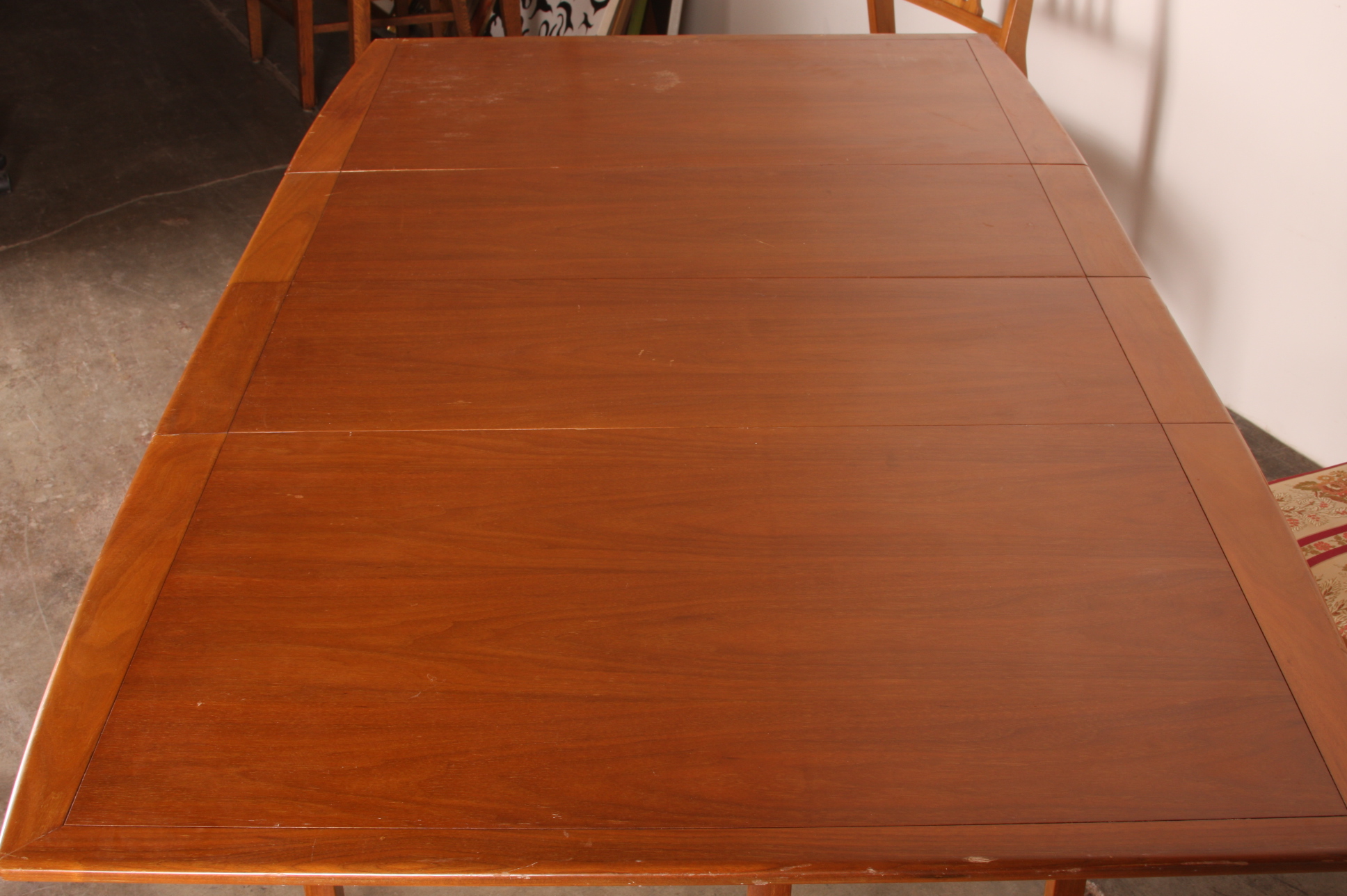 Tung Si Mid Century Table and Four Chairs