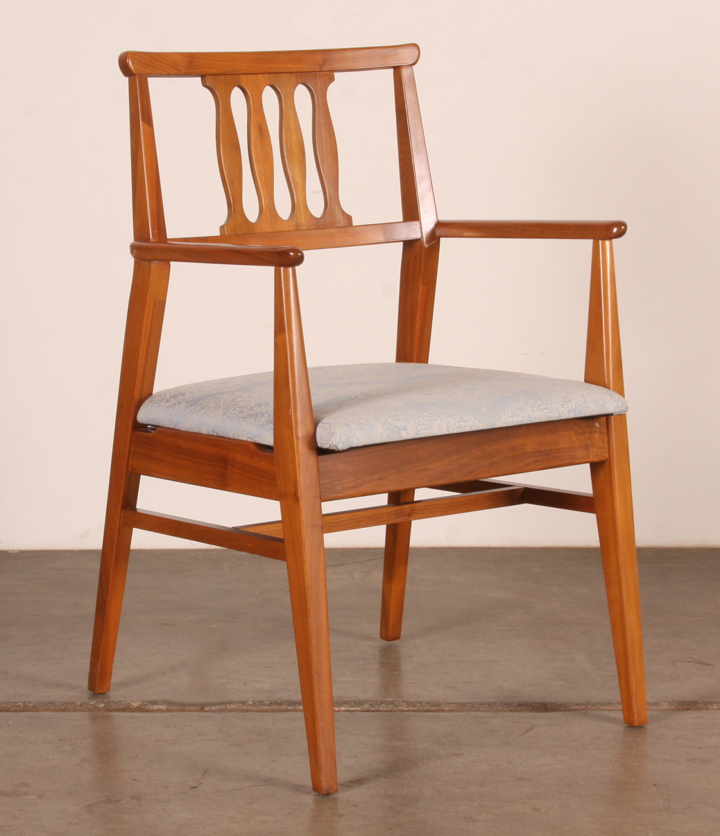 Tung Si Mid Century Table and Four Chairs