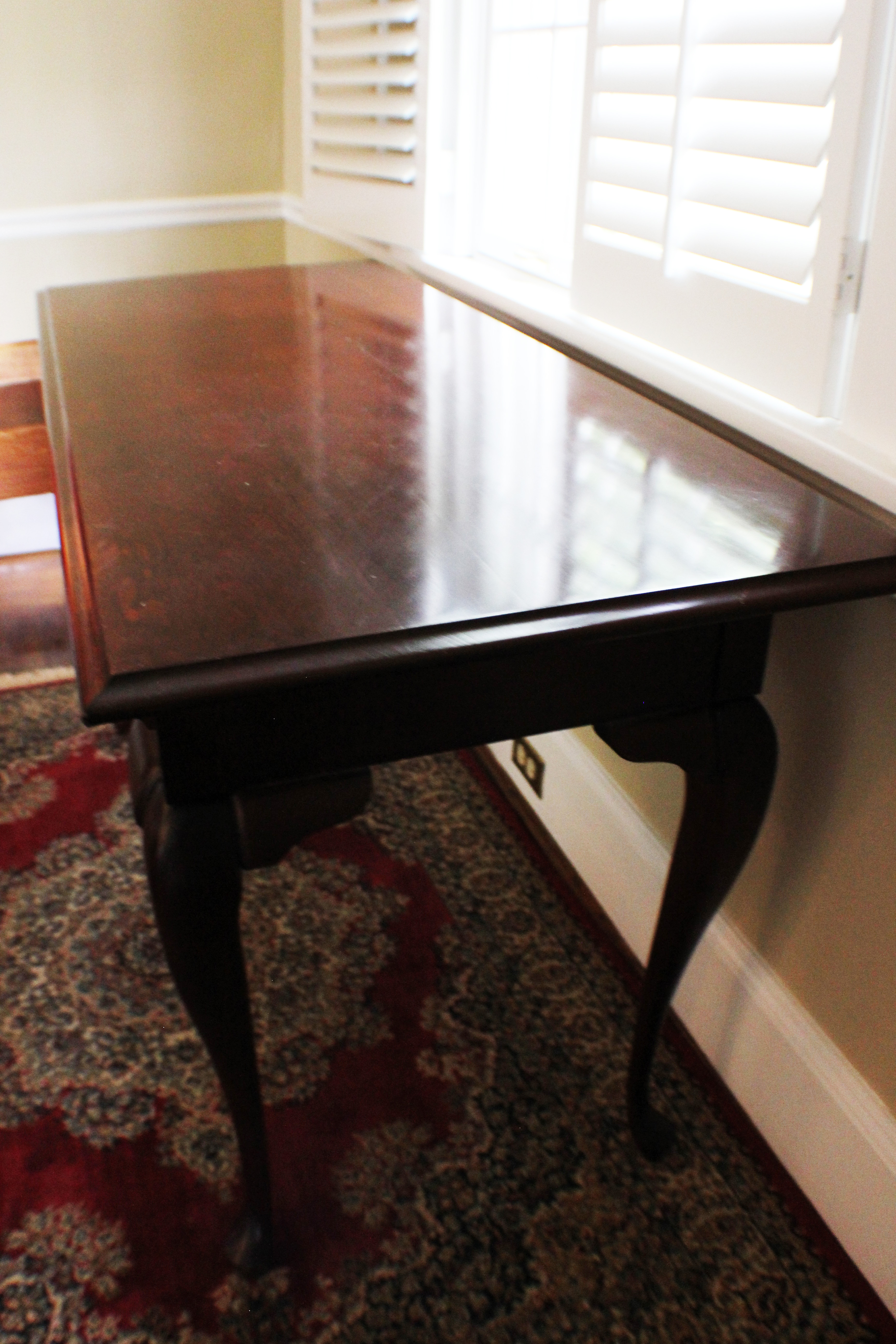 Queen Anne Style Sofa Table 