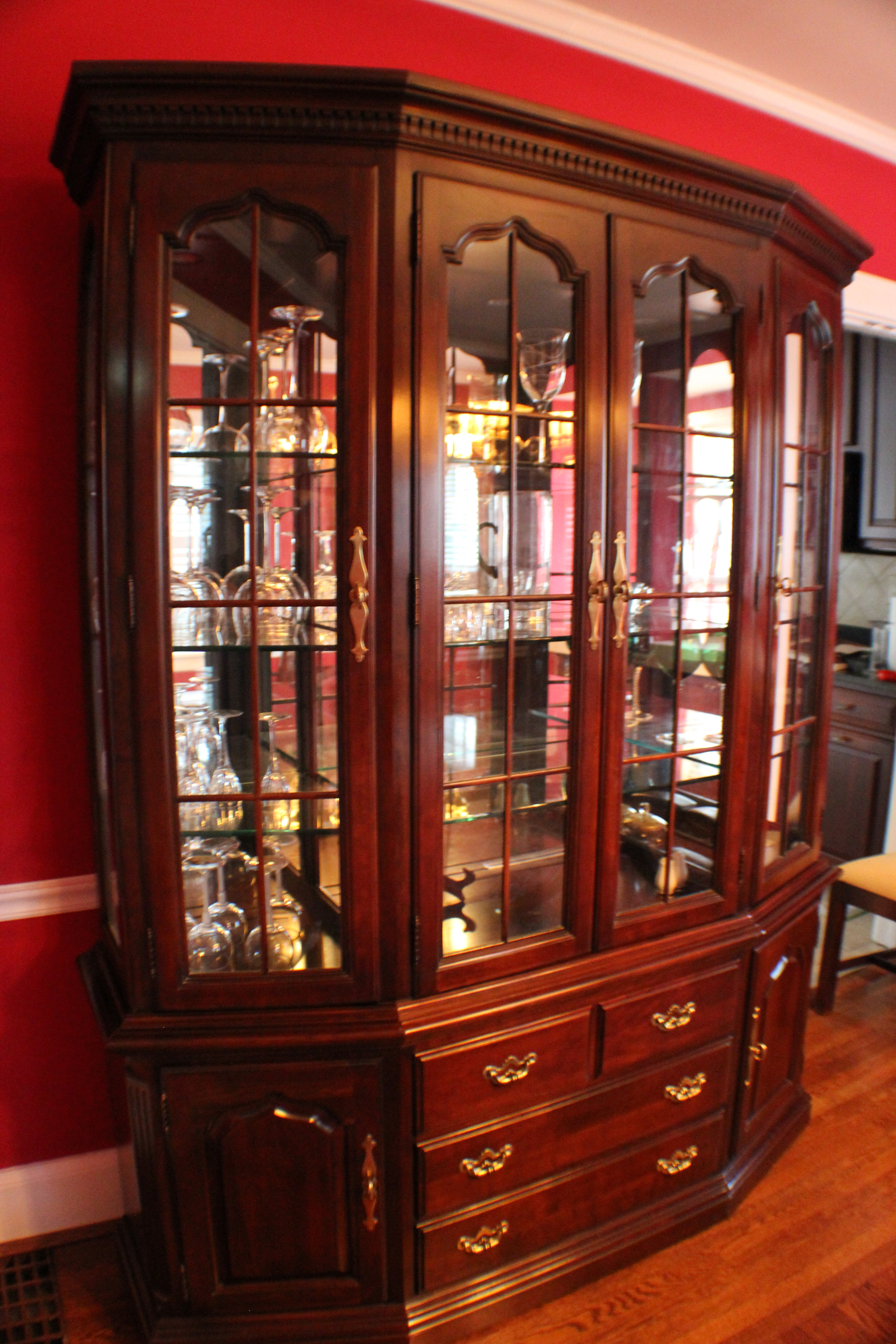 Thomasville Cherry Hutch China Cabinet