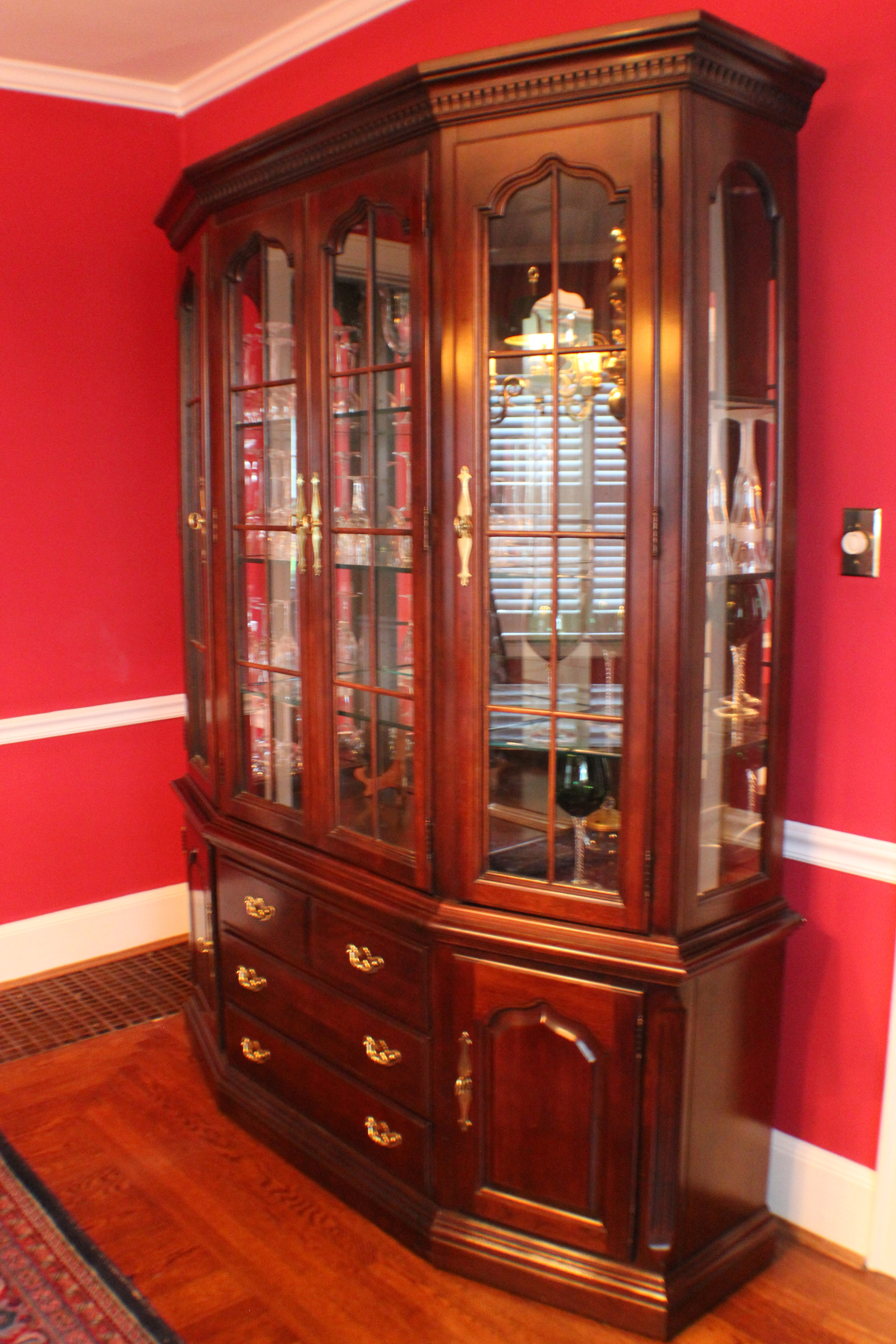 Thomasville Cherry Hutch China Cabinet