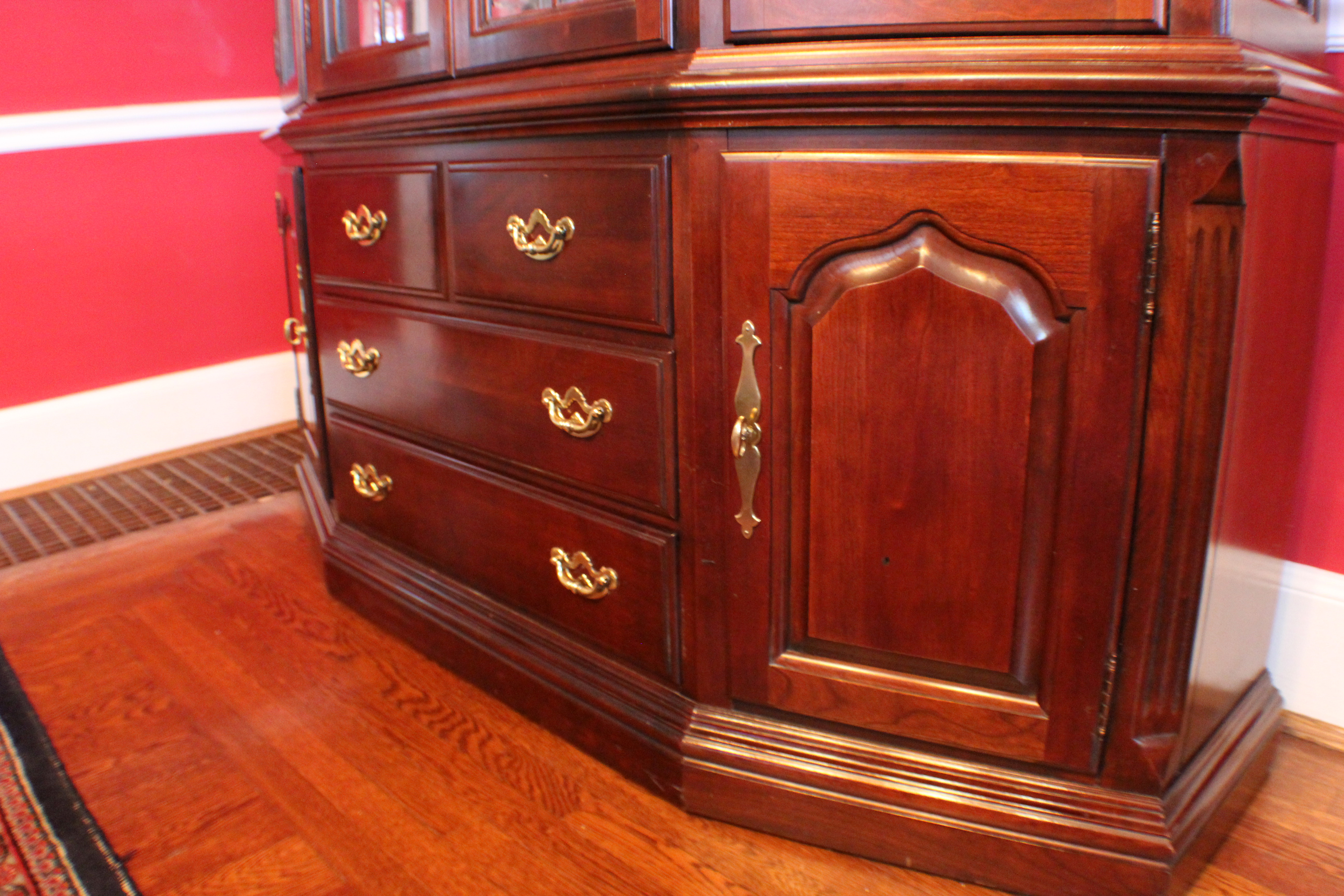 Thomasville Cherry Hutch China Cabinet
