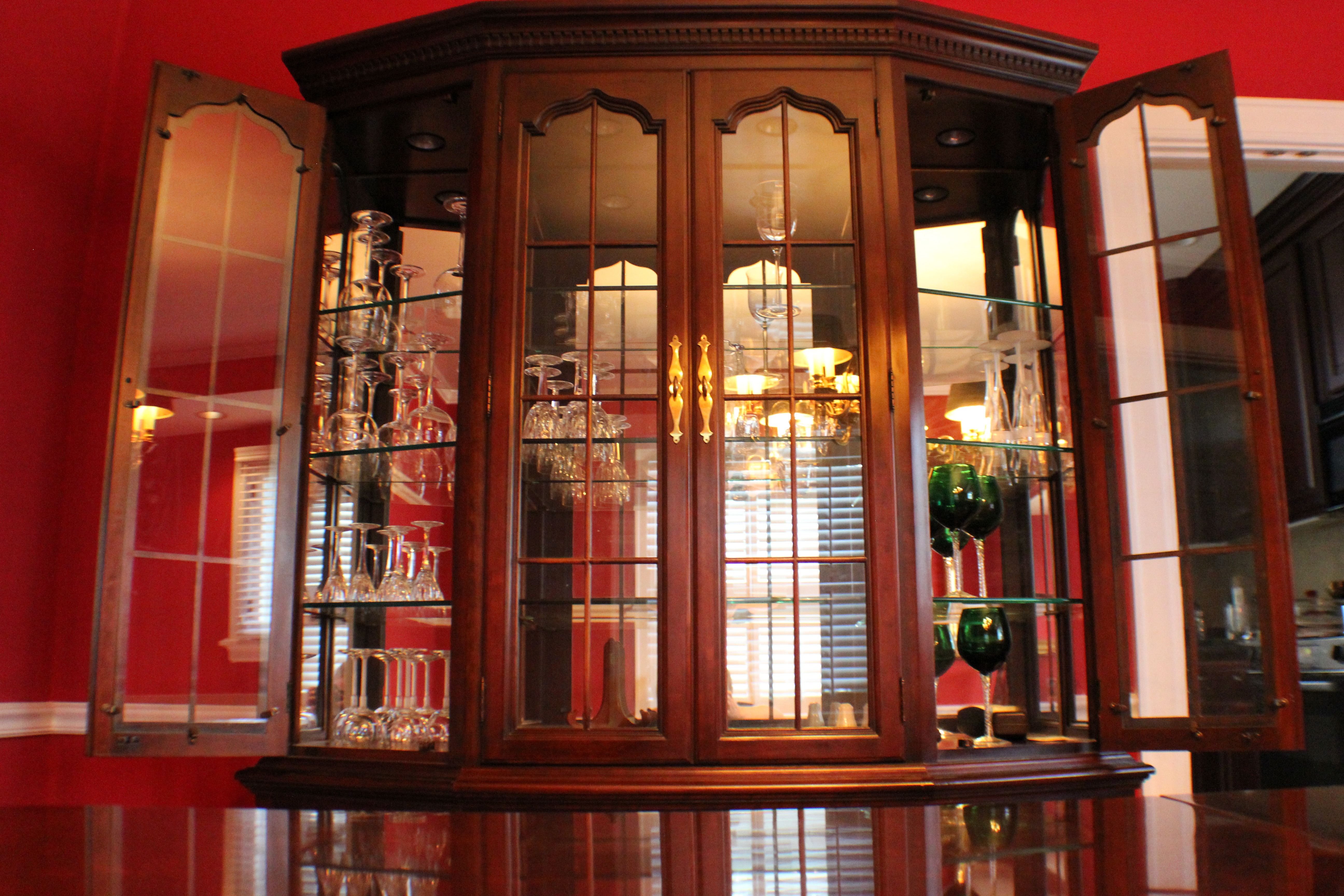 Thomasville Cherry Hutch China Cabinet