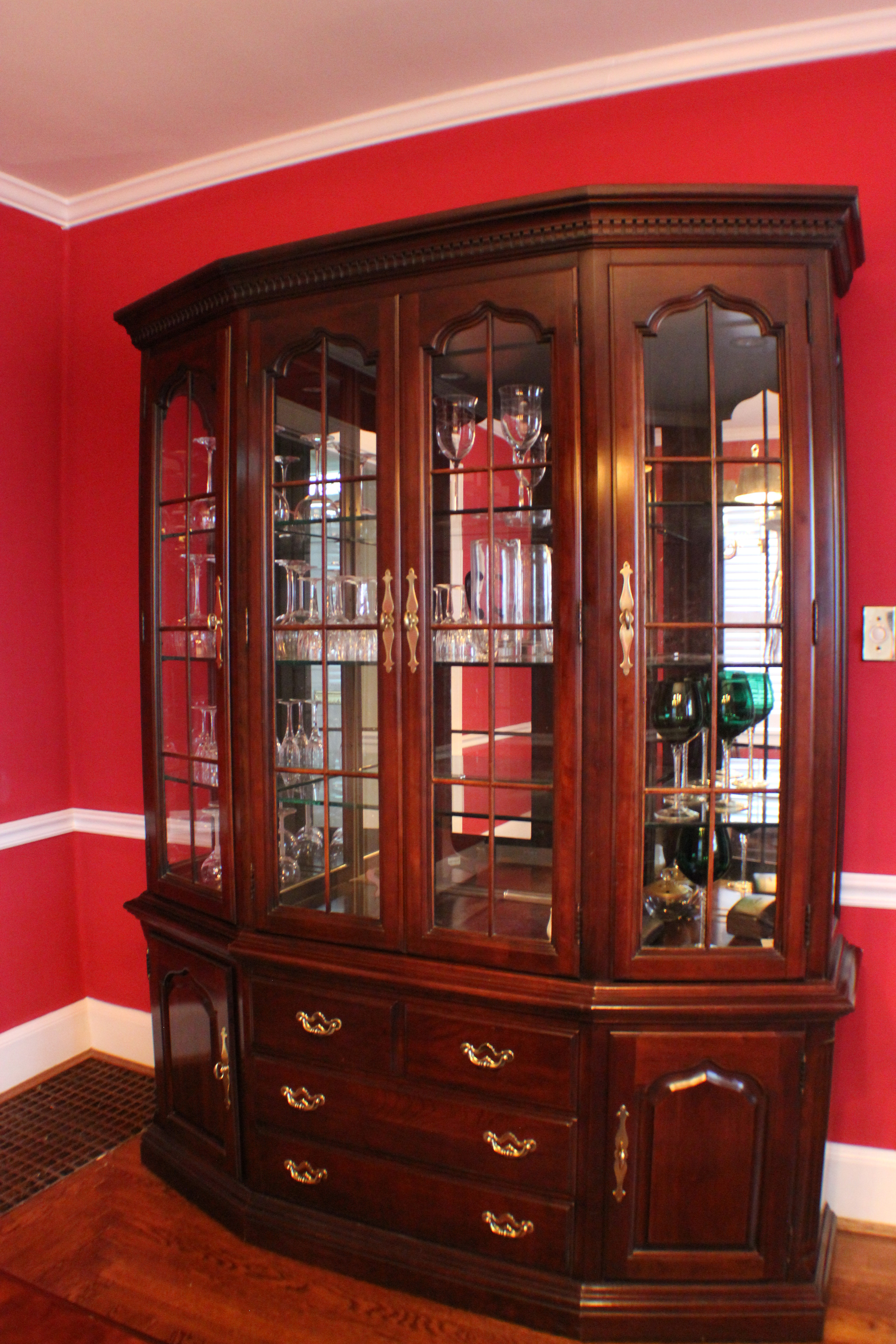 Thomasville Cherry Hutch China Cabinet