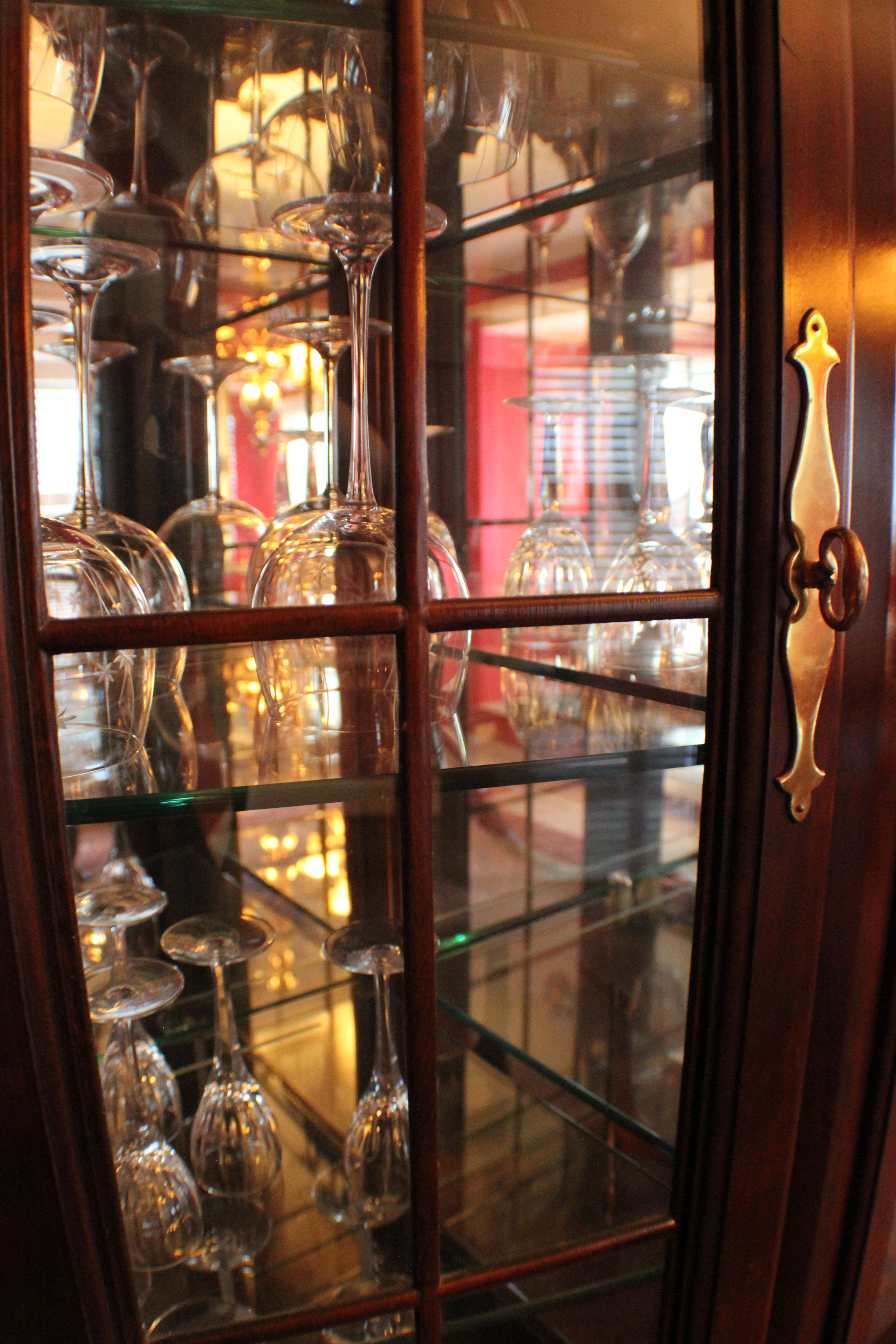 Thomasville Cherry Hutch China Cabinet