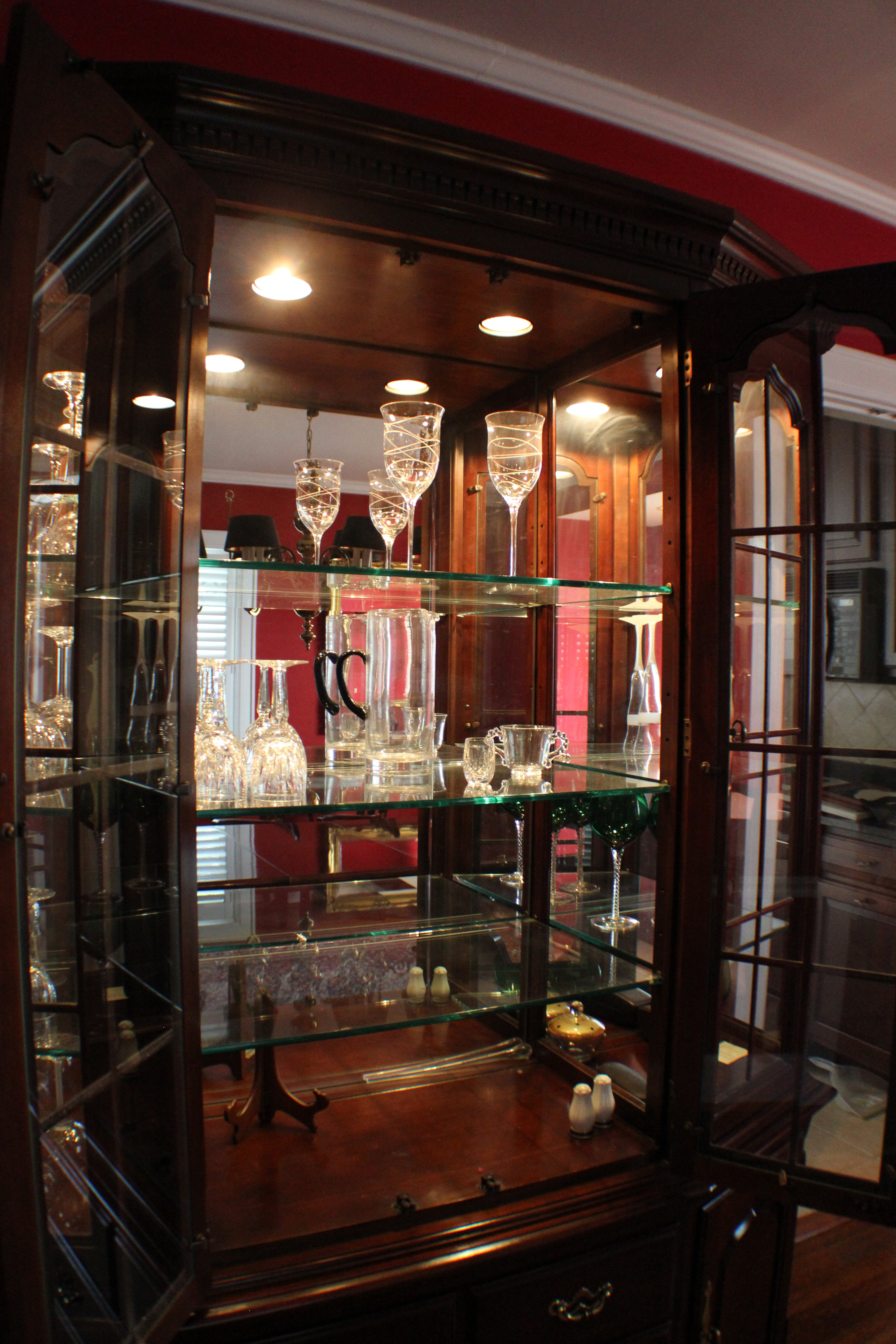 Thomasville Cherry Hutch China Cabinet