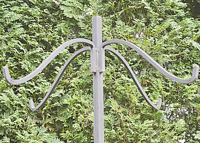 Tall Wrought Iron Drying Rack