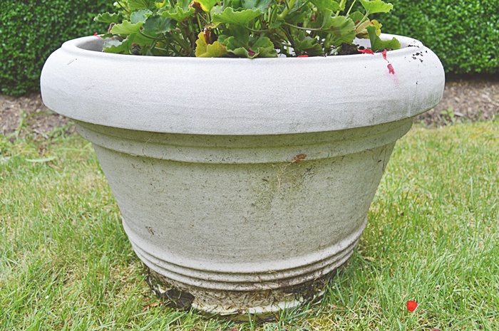 Lightweight Garden Urn