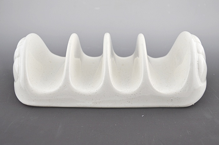 Assortment of Useful Kitchen Items