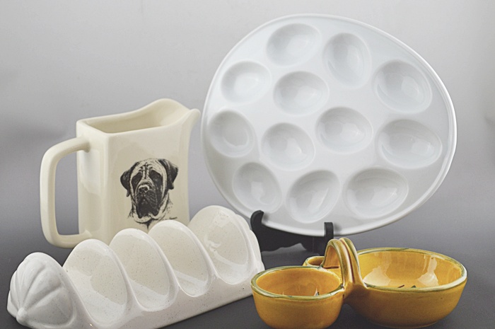 Assortment of Useful Kitchen Items