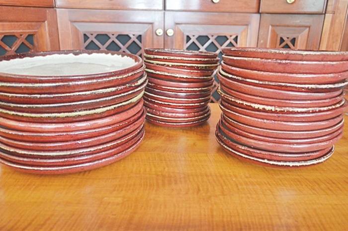 Pier I Crackle Collection Dinnerware
