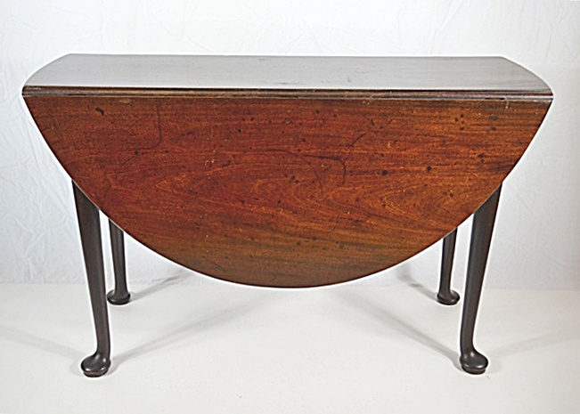 English Walnut Queen Anne Drop Leaf Table